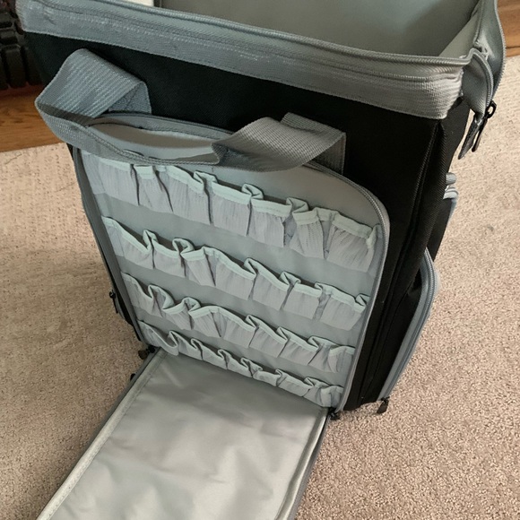 Large nail polish and tools storage bag - Picture 2 of 2